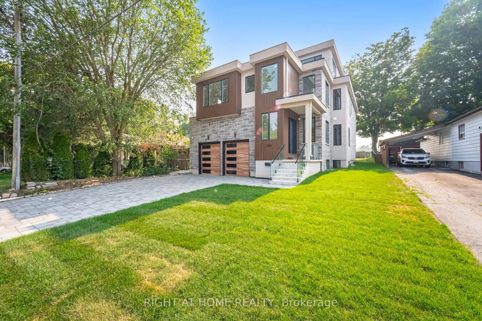 Photo 3 of 1984 Guild Road, Pickering, Village East — HOMEH