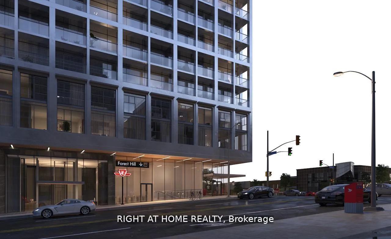 Front of Unit 320, 2020 Bathurst Street