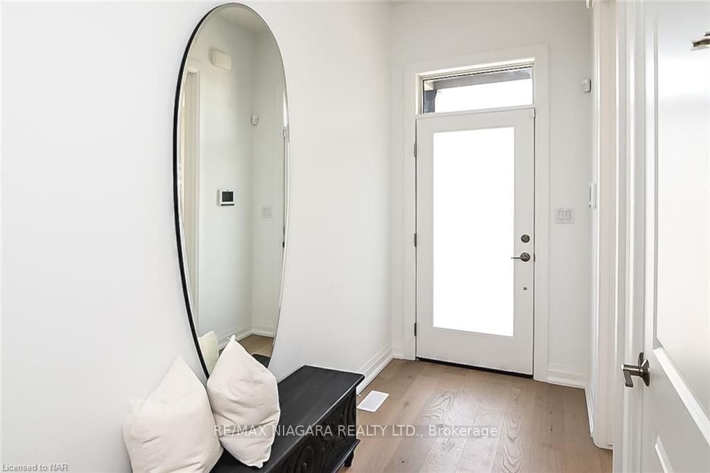Photo 8 of Unit 9, 3318 WEINBRENNER Rd, Niagara Falls, Chippawa — HOMEH
