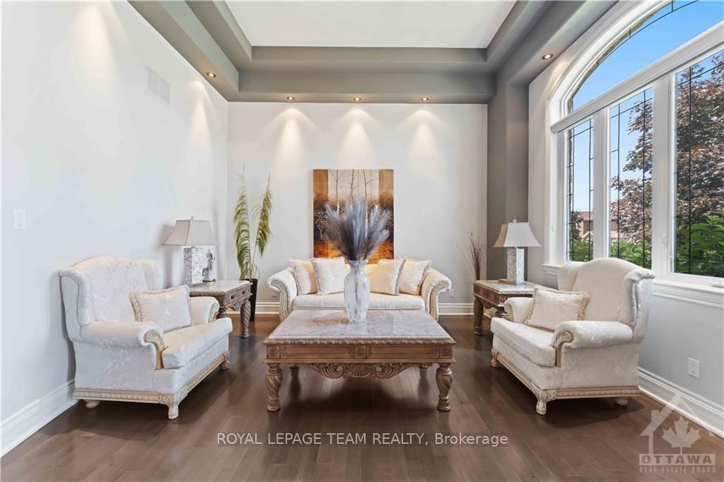 Photo 3 of 3522 WYMAN Cres, Ottawa, Windsor Park Village — HOMEH