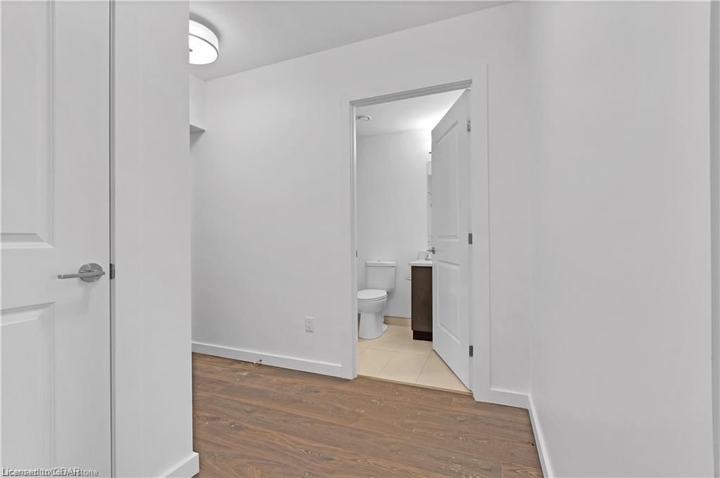 Photo 5 of Unit 811, 181 King Street S, Waterloo, Uptown Waterloo/Westmount — HOMEH