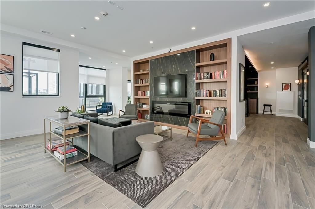 Photo 9 of Unit 811, 181 King Street S, Waterloo, Uptown Waterloo/Westmount — HOMEH