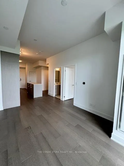 Photo 5 of Unit 709, 8 Manor Road W, Toronto, Yonge-Eglinton — HOMEH