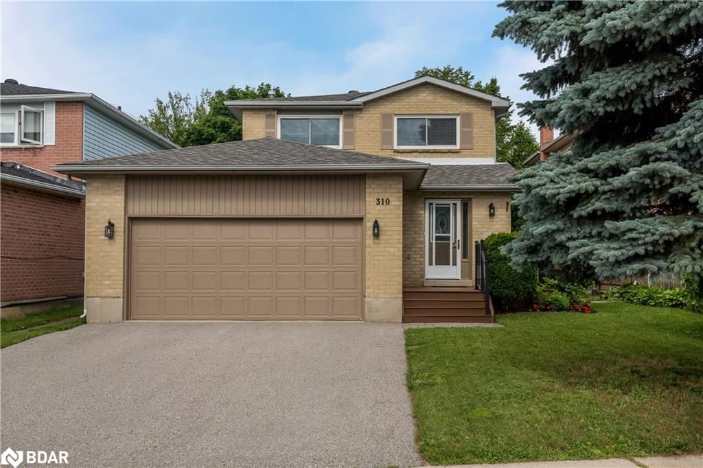 Front of 310 Hickling Trail