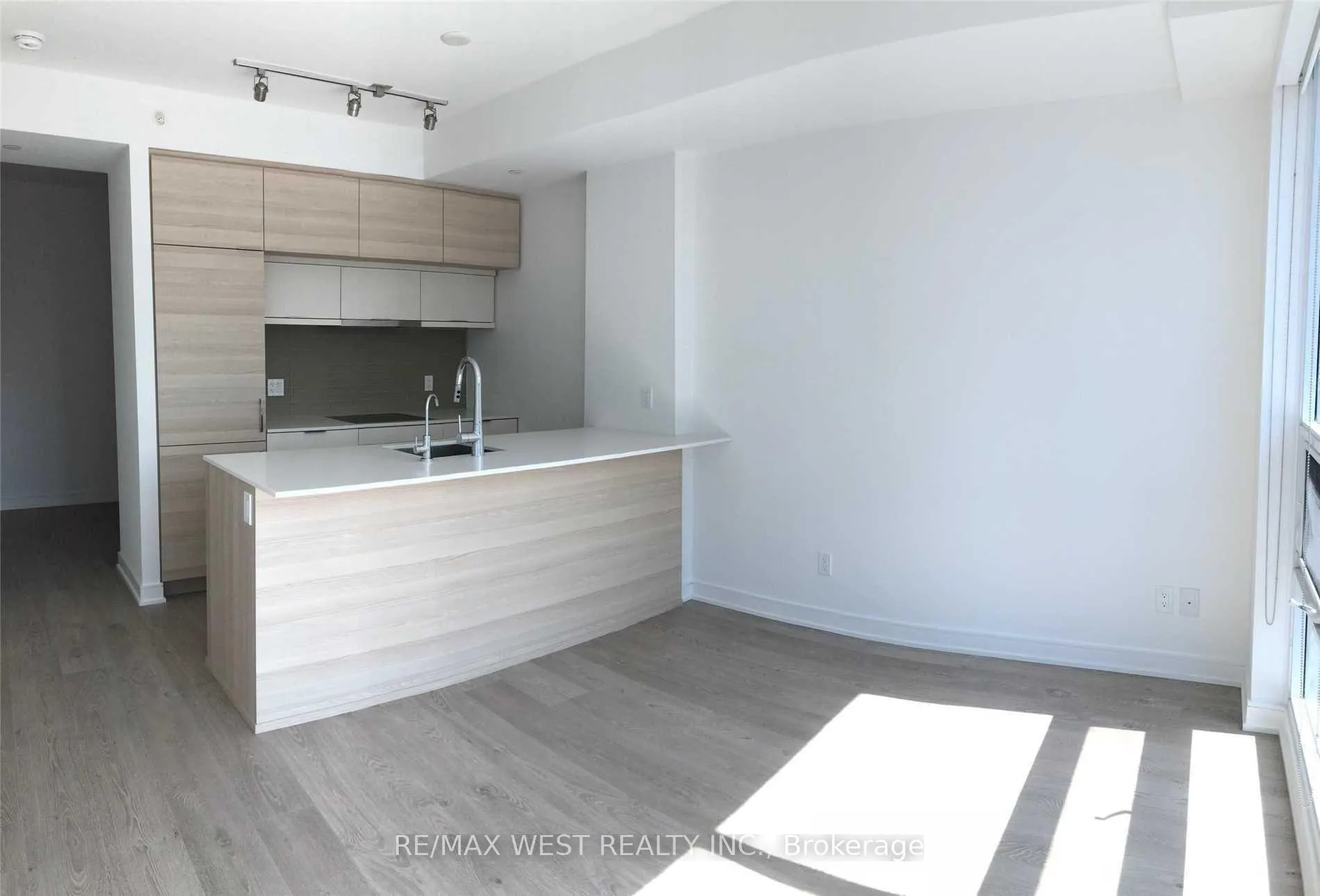 Photo 7 of Unit 3501, 88 Scott Street, Toronto, Waterfront Communities — HOMEH