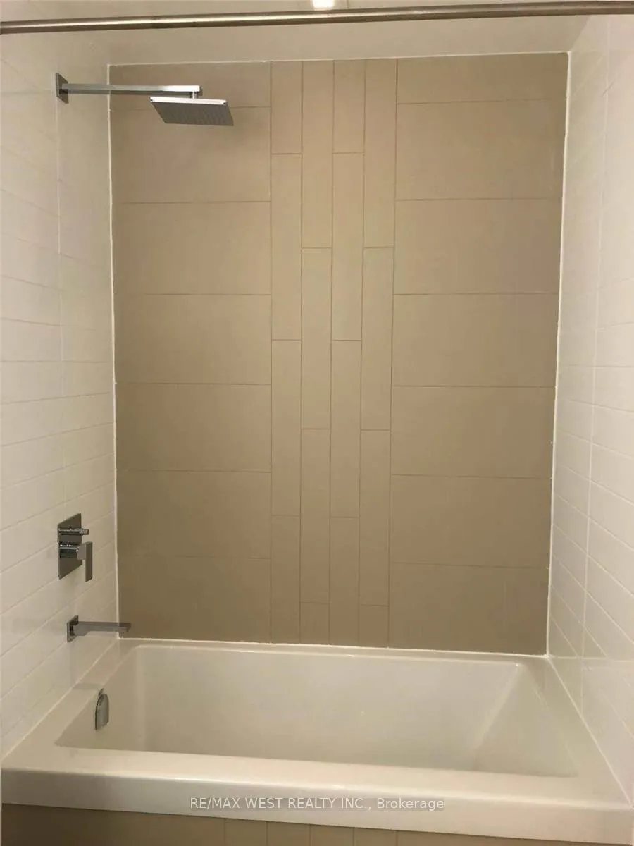 Photo 12 of Unit 3501, 88 Scott Street, Toronto, Waterfront Communities — HOMEH
