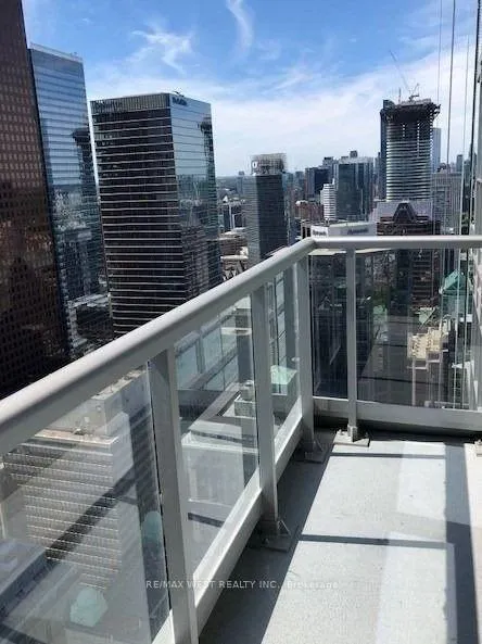 Photo 14 of Unit 3501, 88 Scott Street, Toronto, Waterfront Communities — HOMEH