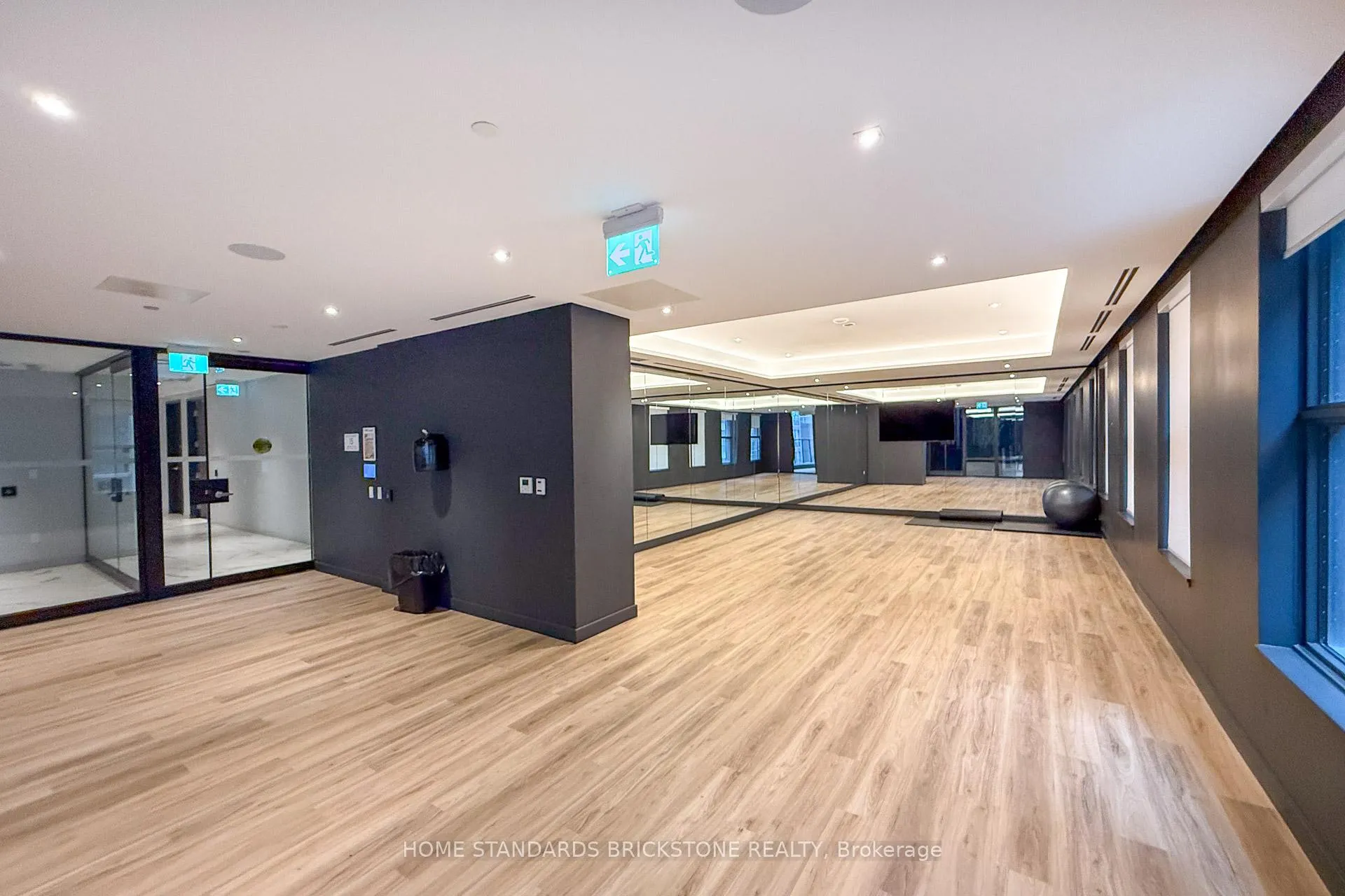 Photo 24 of Unit 4205, 82 Dalhousie Street, Toronto, Church-Yonge Corridor — HOMEH