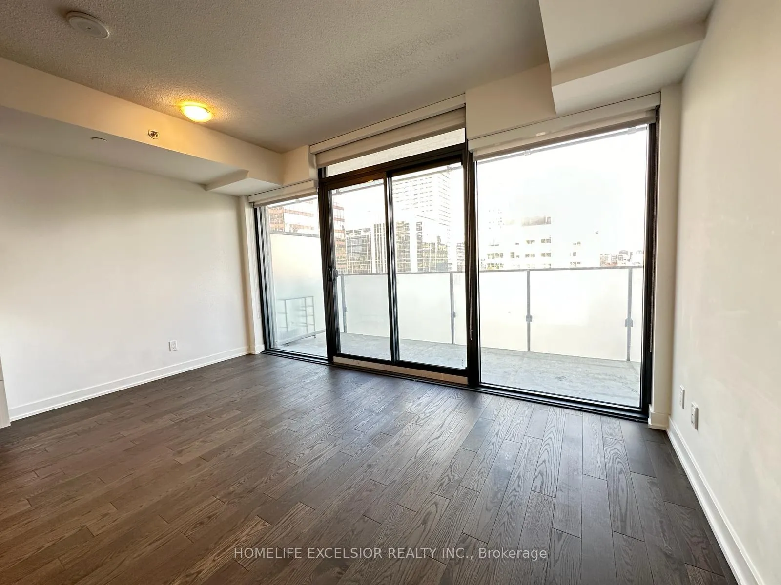 Photo 4 of Unit 2014, 25 Richmond Street E, Toronto, Church-Yonge Corridor — HOMEH