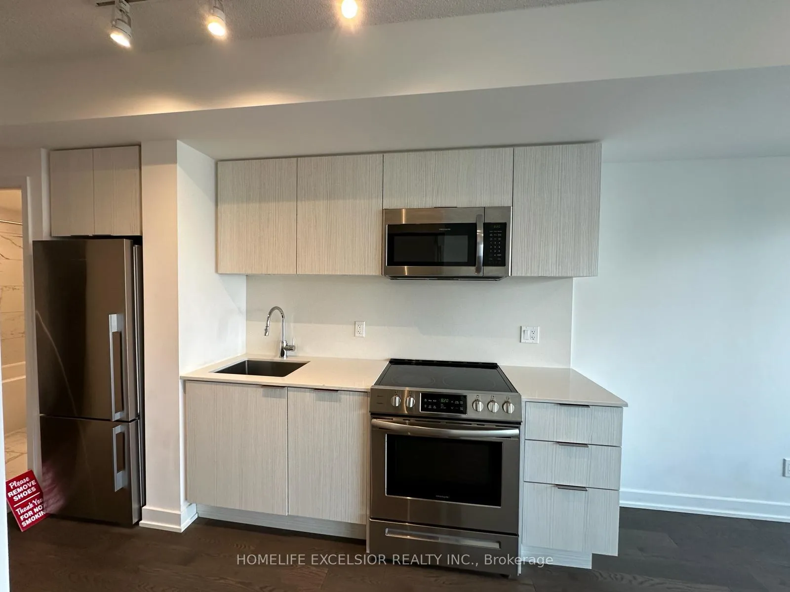 Photo 6 of Unit 2014, 25 Richmond Street E, Toronto, Church-Yonge Corridor — HOMEH
