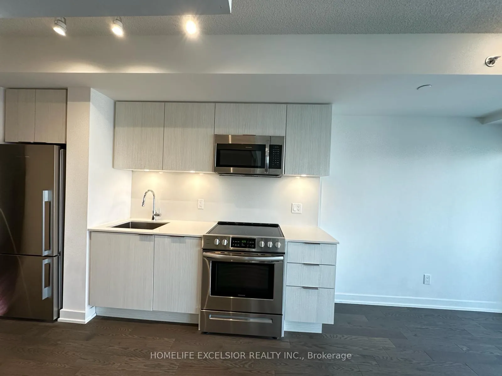 Photo 7 of Unit 2014, 25 Richmond Street E, Toronto, Church-Yonge Corridor — HOMEH