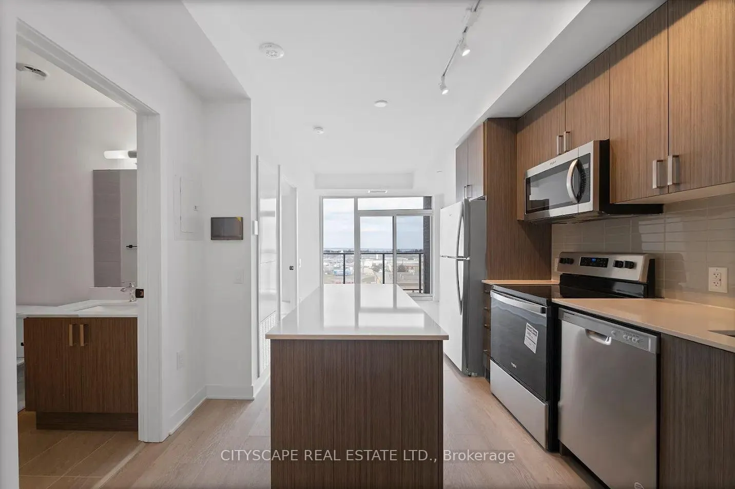 Photo 4 of Unit 1309, 2782 Barton Street E, Hamilton, Riverdale — HOMEH