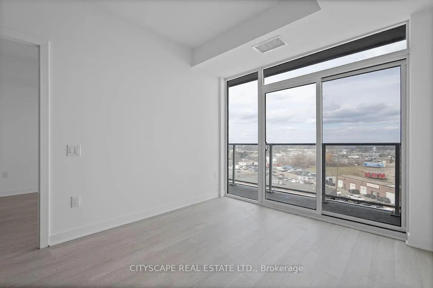 Photo 12 of Unit 1309, 2782 Barton Street E, Hamilton, Riverdale — HOMEH