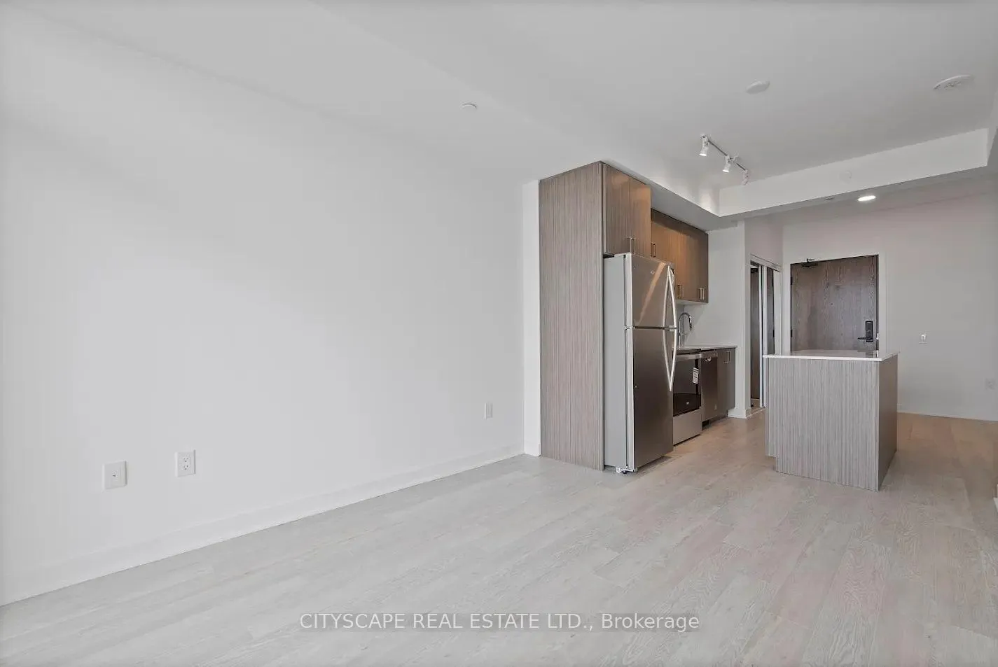 Photo 14 of Unit 1309, 2782 Barton Street E, Hamilton, Riverdale — HOMEH