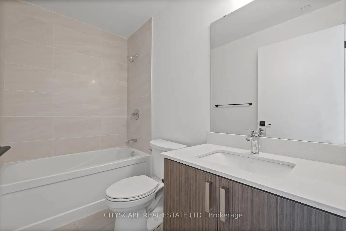 Photo 19 of Unit 1309, 2782 Barton Street E, Hamilton, Riverdale — HOMEH