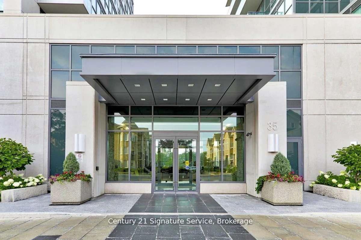 Photo 2 of Unit PH18, 35 Brian Peck Crescent, Toronto, Thorncliffe Park — HOMEH