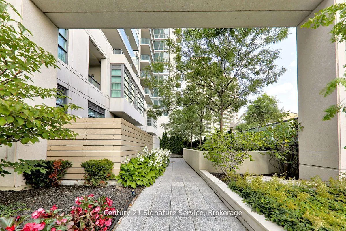 Photo 16 of Unit PH18, 35 Brian Peck Crescent, Toronto, Thorncliffe Park — HOMEH
