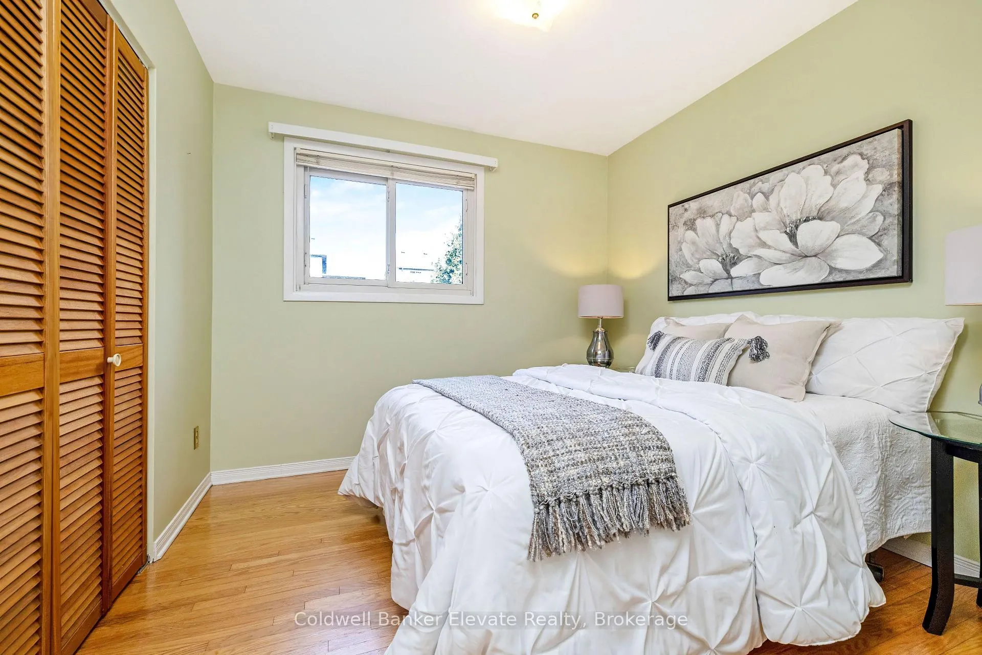 Photo 23 of 65 John Street, Halton Hills, Georgetown — HOMEH