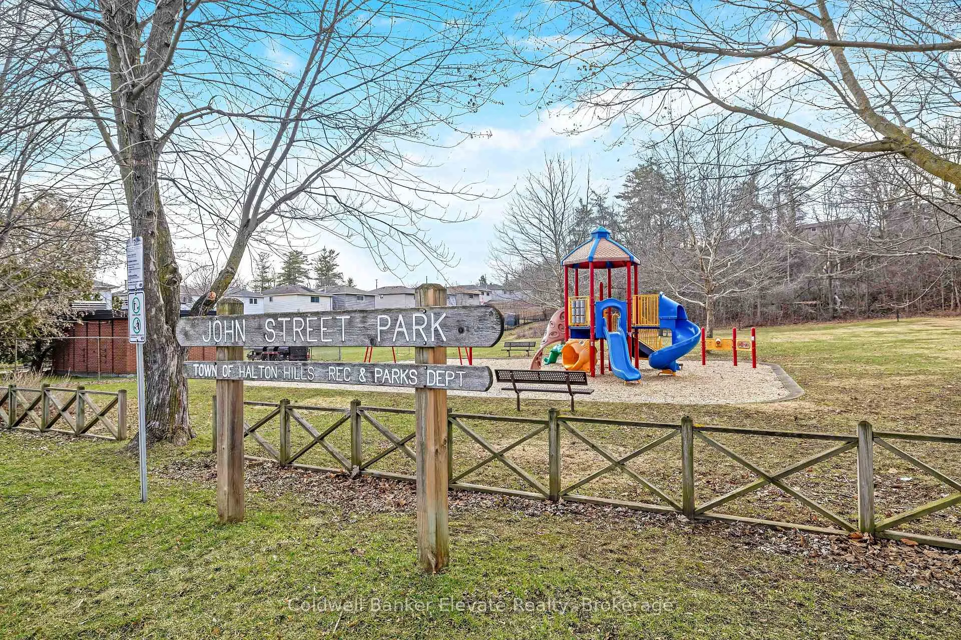 Photo 40 of 65 John Street, Halton Hills, Georgetown — HOMEH