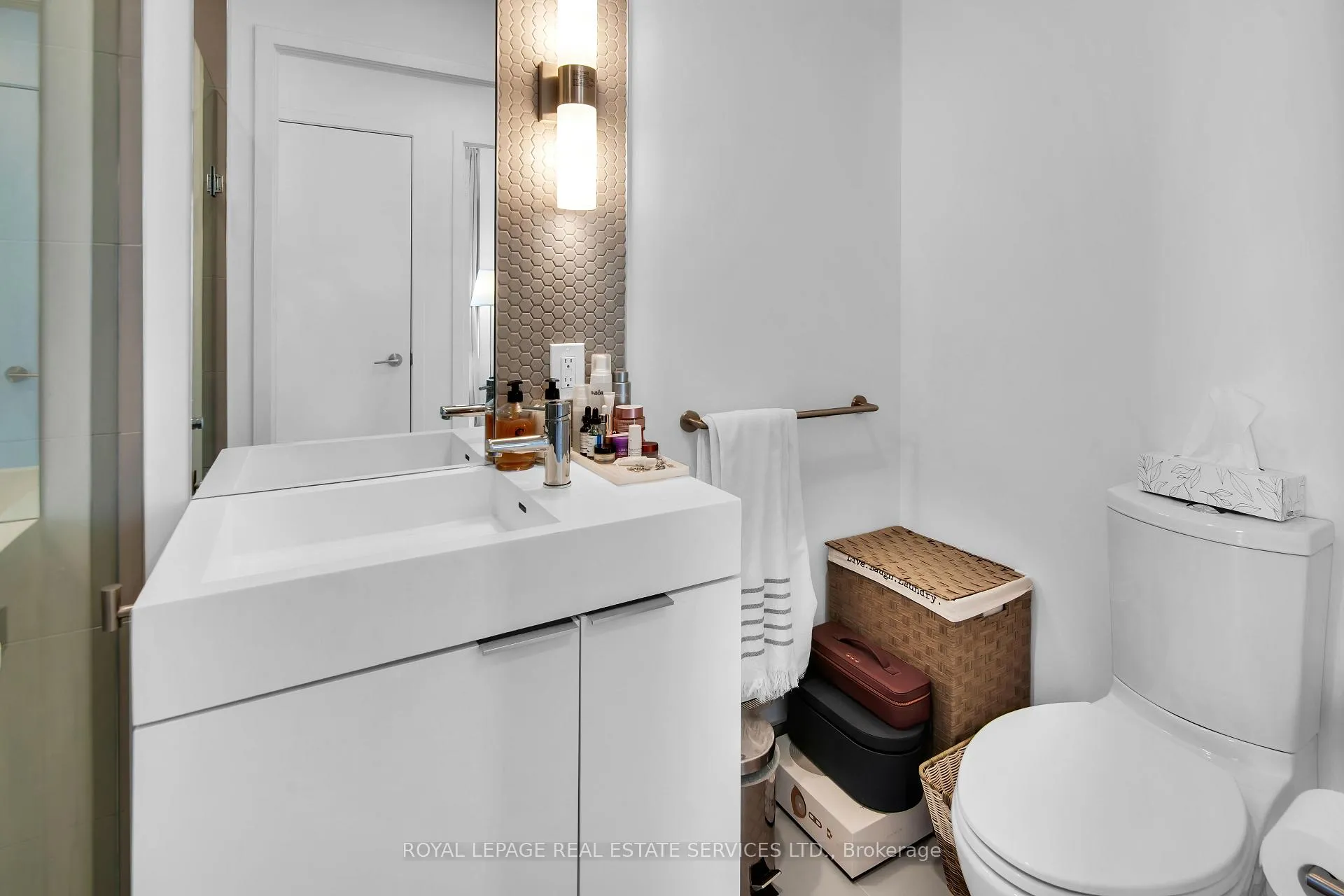 Photo 29 of Unit 1703, 33 Helendale Avenue, Toronto, Yonge-Eglinton — HOMEH