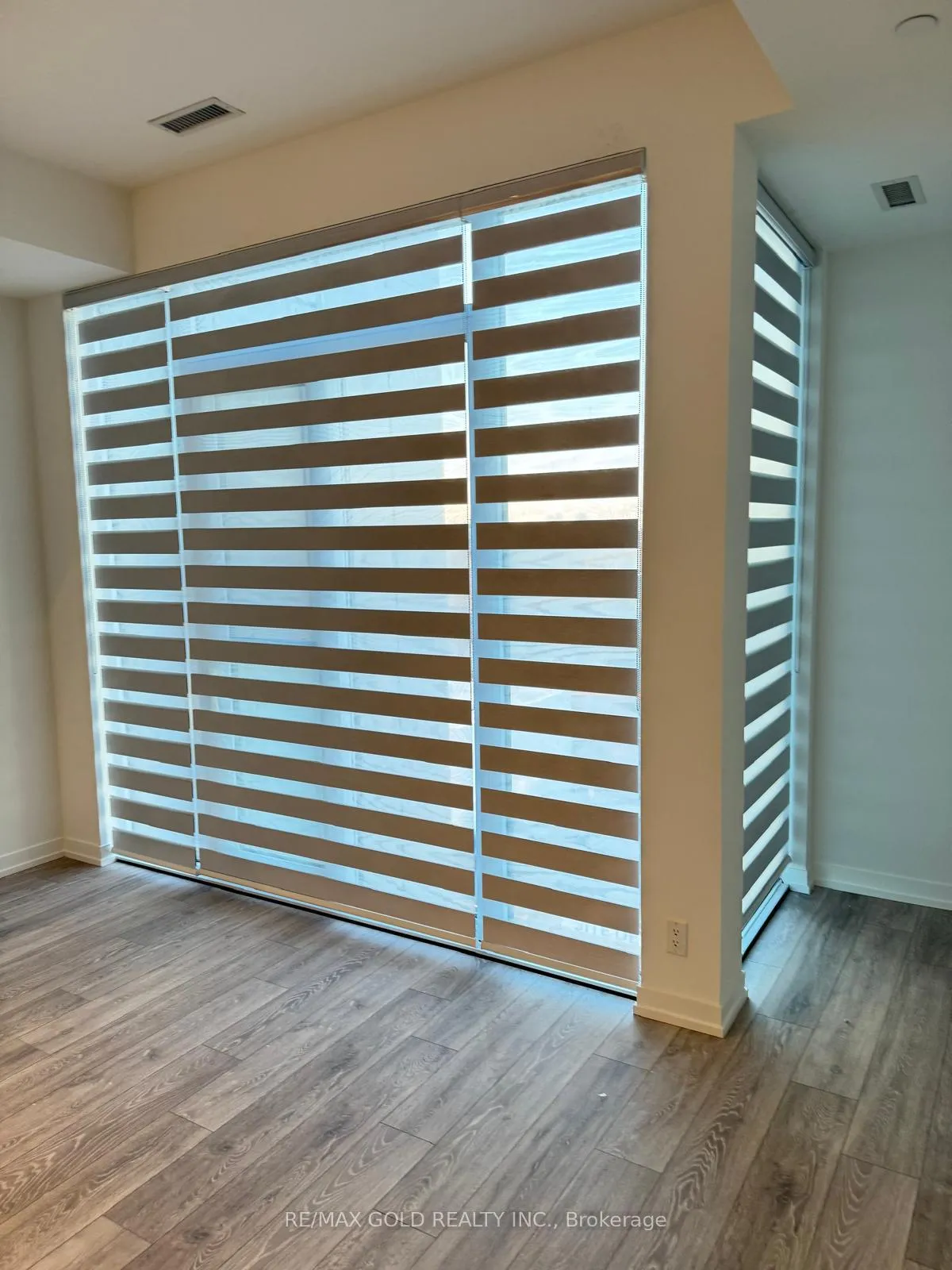 Photo 6 of Unit 923, 2020 Bathurst Street, Toronto, Humewood-Cedarvale — HOMEH