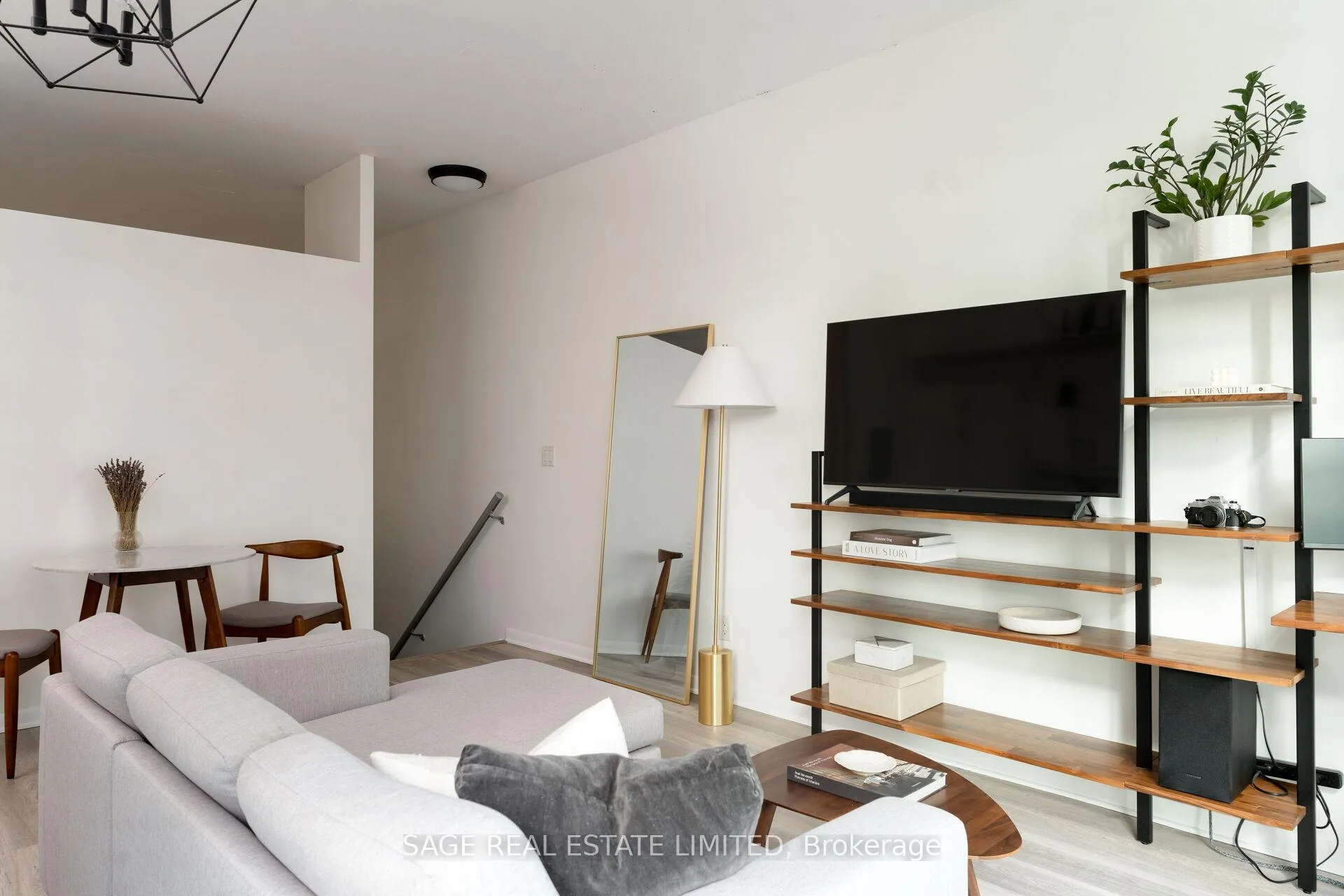 Photo 4 of Unit 717, 333 Adelaide Street, Toronto, Moss Park — HOMEH