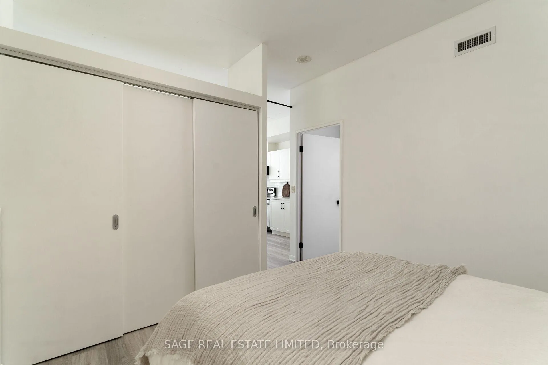Photo 12 of Unit 717, 333 Adelaide Street, Toronto, Moss Park — HOMEH