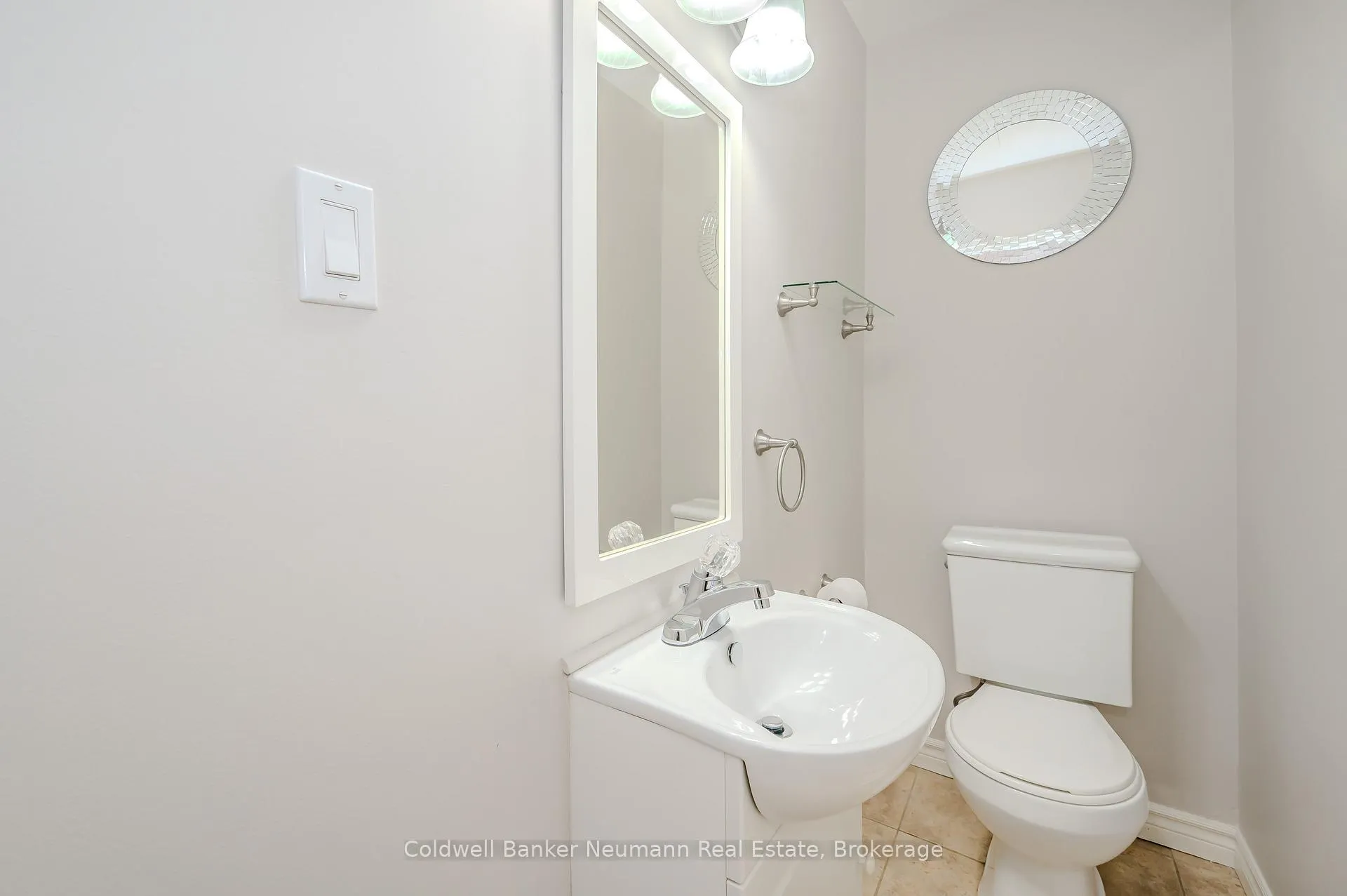 Photo 8 of 144 Princeton Drive, Hamilton, Sherwood — HOMEH