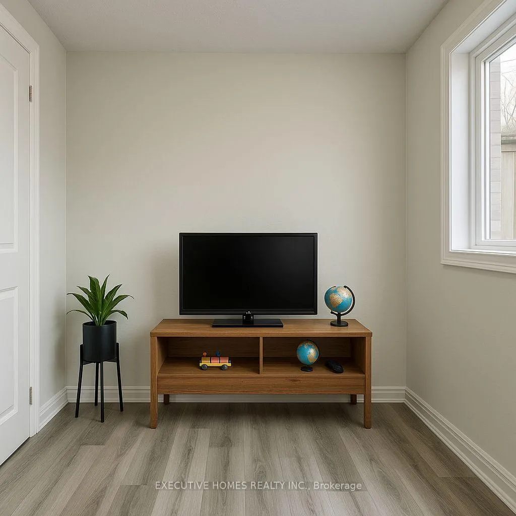 Photo 5 of Unit 13A, 55 Mooregate Crescent, Kitchener — HOMEH