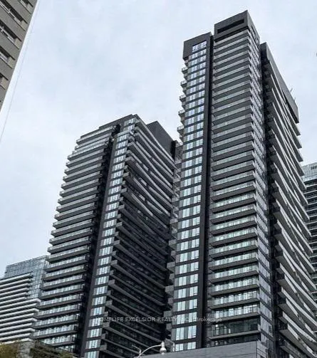 Front of Unit 3507S, 127 Broadway Avenue N