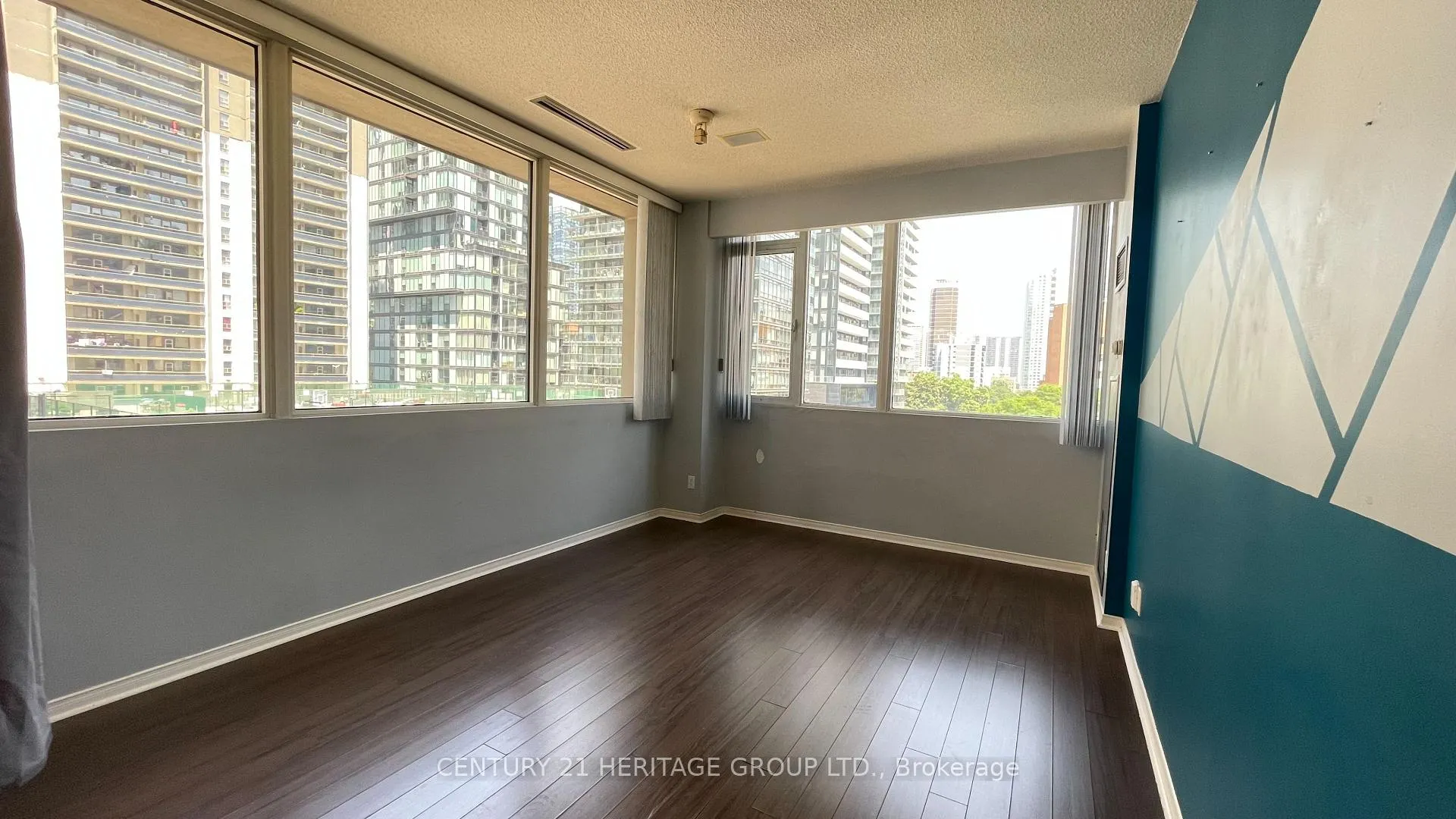 Photo 3 of Unit 507, 555 Yonge Street, Toronto, Church-Yonge Corridor — HOMEH