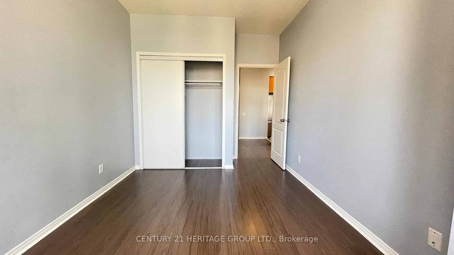 Photo 8 of Unit 507, 555 Yonge Street, Toronto, Church-Yonge Corridor — HOMEH