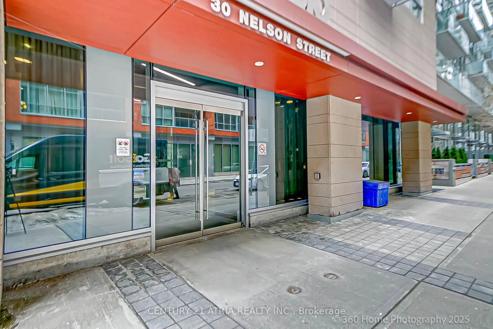 Front of Unit 809, 30 Nelson Street
