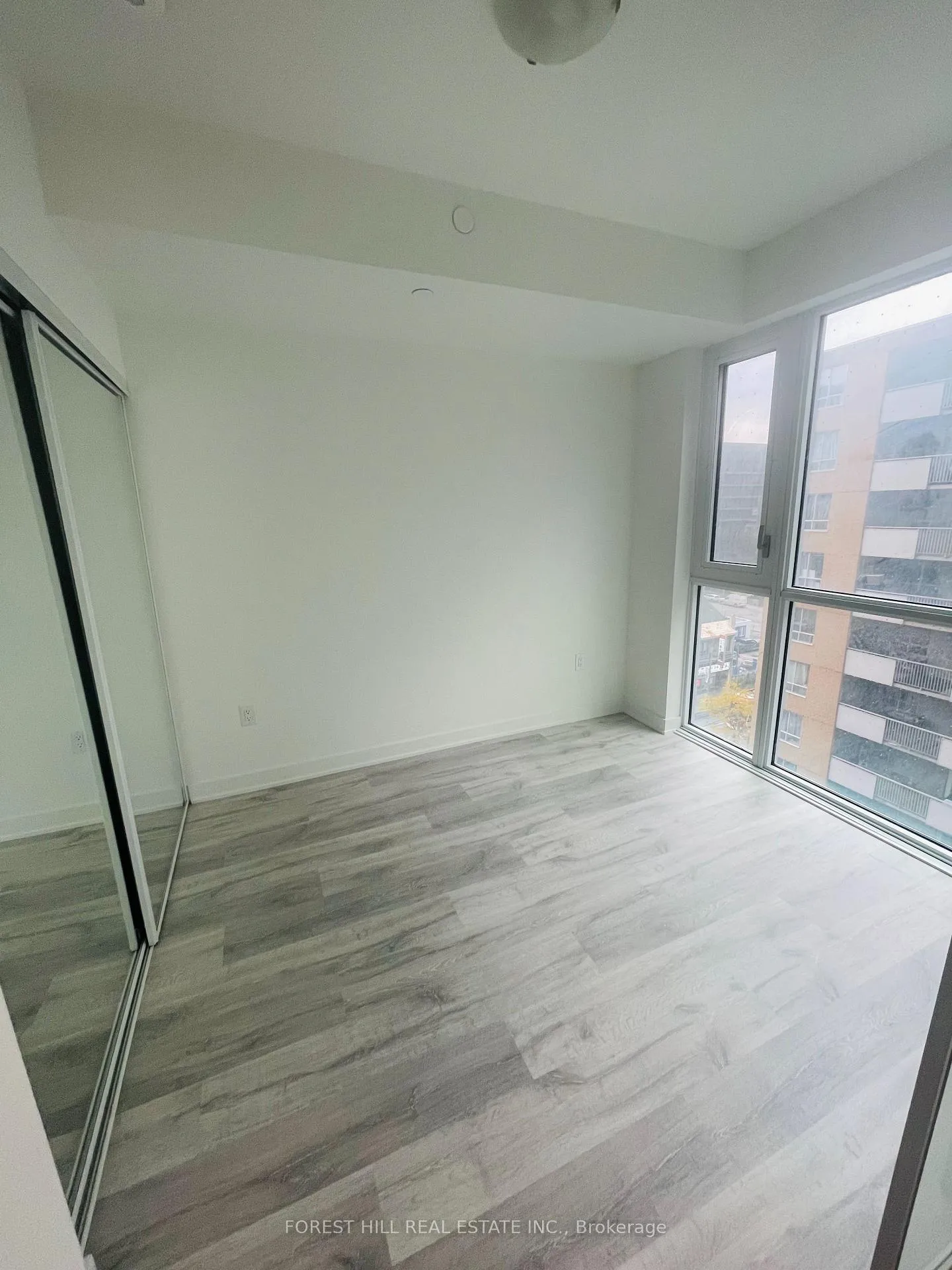 Photo 4 of Unit 606, 100 Dalhousie Street, Toronto, Church-Yonge Corridor — HOMEH