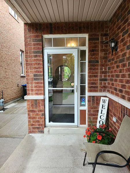 Photo 2 of 13 Rocky Point Crescent, Brampton, Madoc — HOMEH