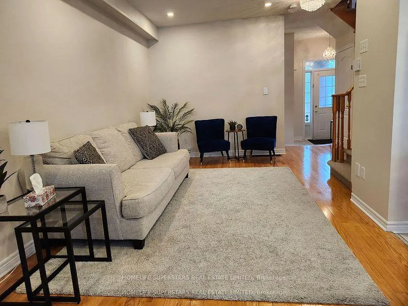 Photo 9 of 13 Rocky Point Crescent, Brampton, Madoc — HOMEH