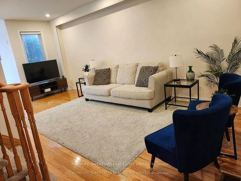 Photo 10 of 13 Rocky Point Crescent, Brampton, Madoc — HOMEH