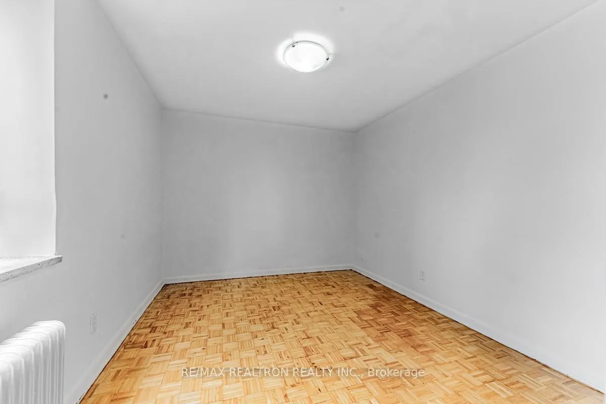 Photo 13 of Unit 506, 2895 Bathurst Street, Toronto, Bedford Park-Nortown — HOMEH