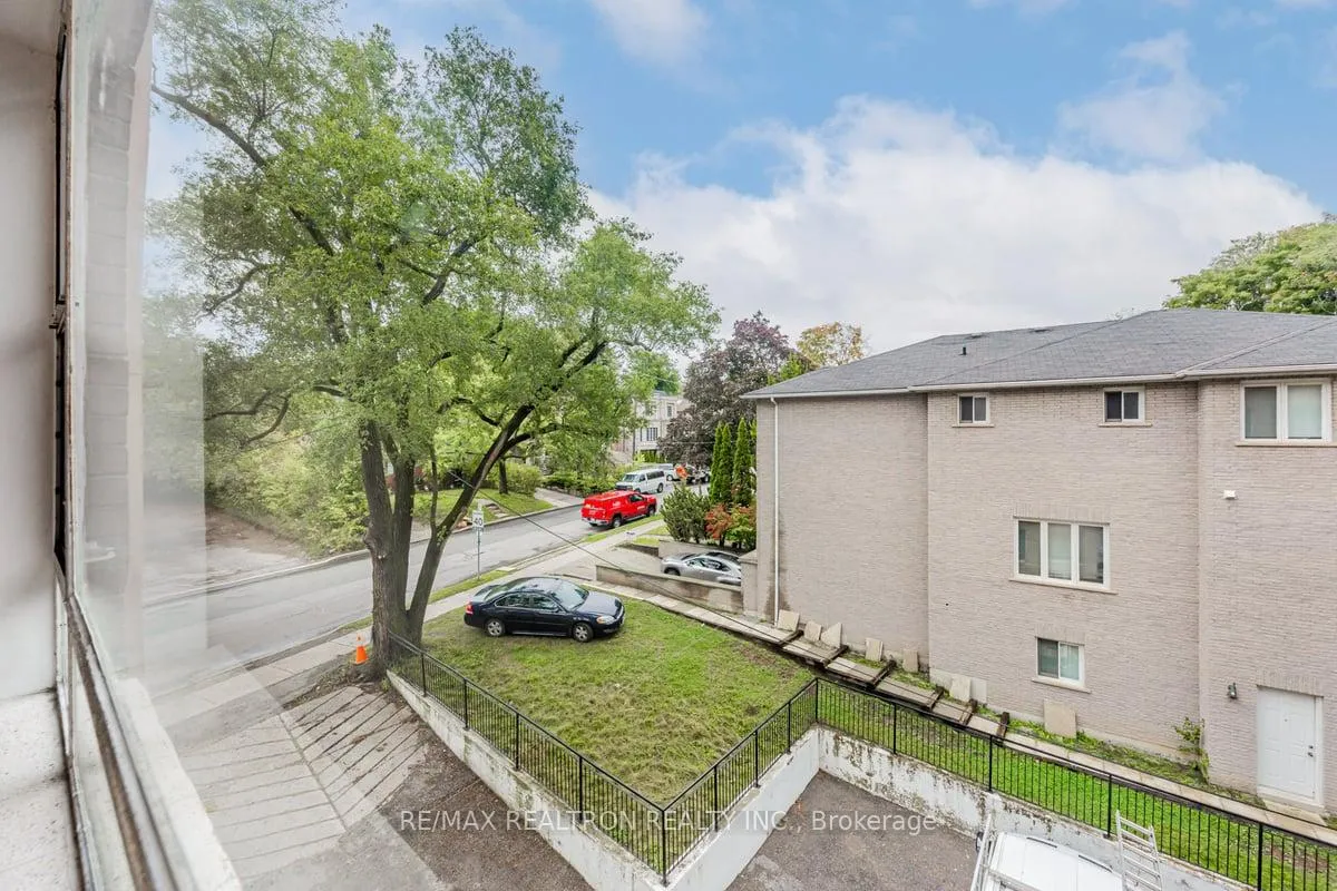Photo 17 of Unit 506, 2895 Bathurst Street, Toronto, Bedford Park-Nortown — HOMEH