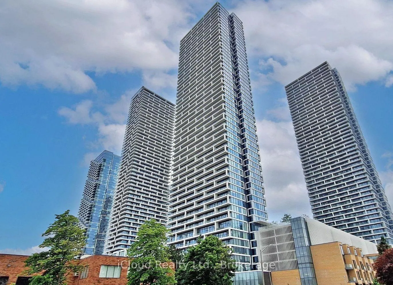 Front of Unit 2606, 898 Portage Parkway