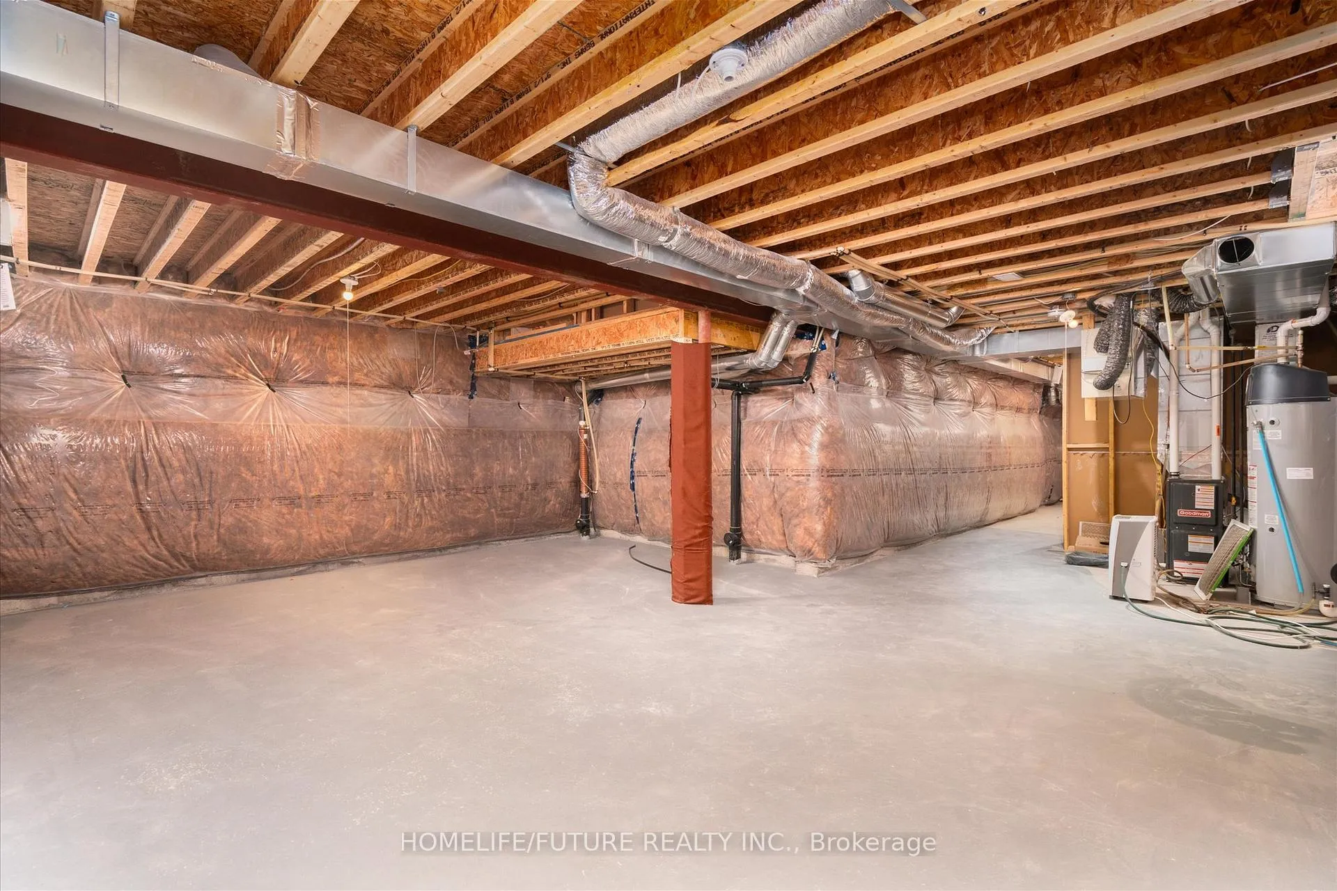 Photo 20 of 39 Barnfield Crescent, Ajax, Central East — HOMEH