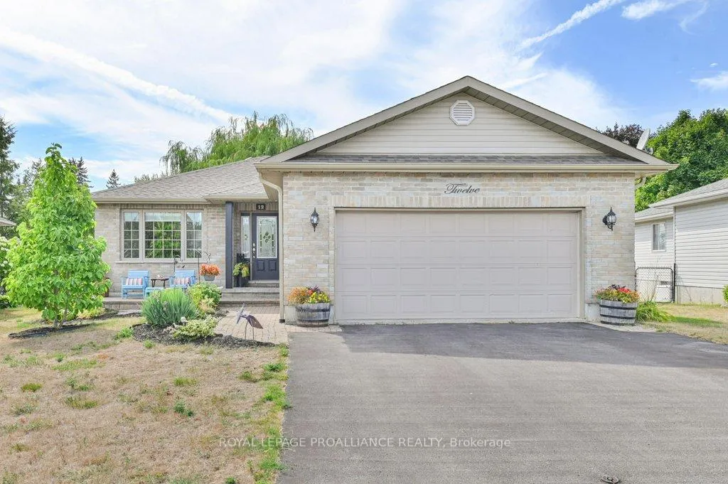 Photo 2 of 12 Stonegate Crescent, Quinte West, Frankford Ward — HOMEH