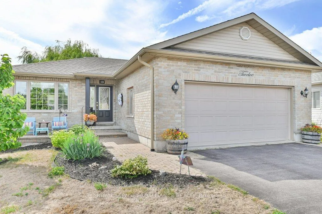 Photo 3 of 12 Stonegate Crescent, Quinte West, Frankford Ward — HOMEH