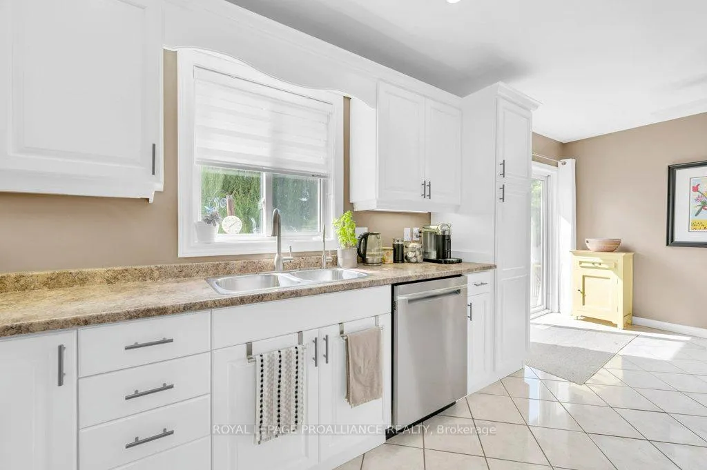 Photo 16 of 12 Stonegate Crescent, Quinte West, Frankford Ward — HOMEH