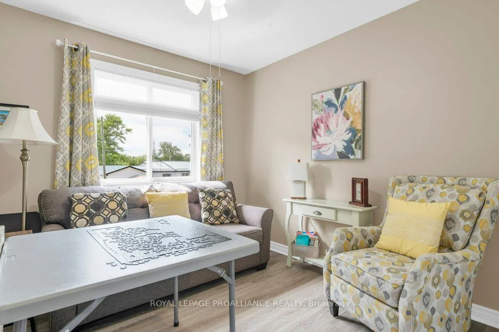 Photo 21 of 12 Stonegate Crescent, Quinte West, Frankford Ward — HOMEH