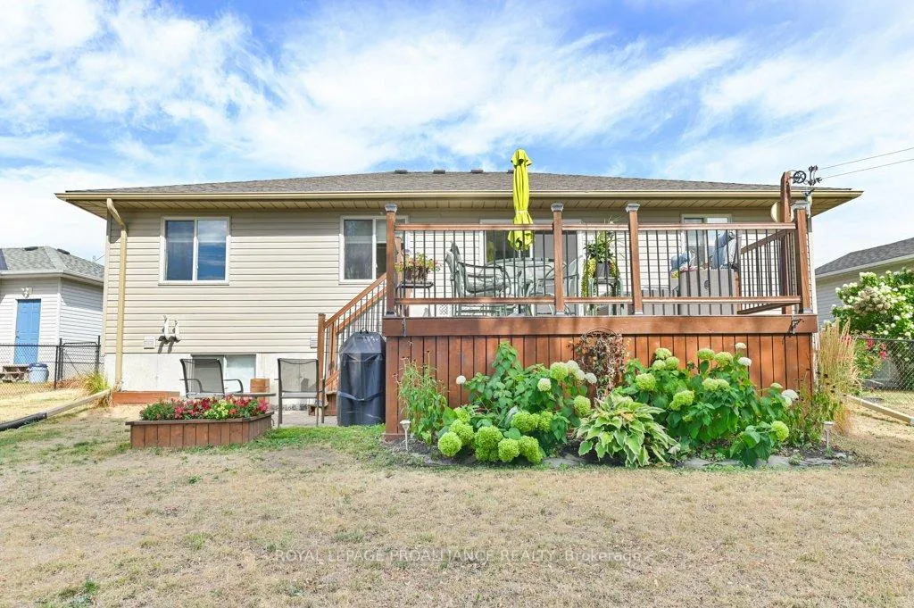 Photo 32 of 12 Stonegate Crescent, Quinte West, Frankford Ward — HOMEH