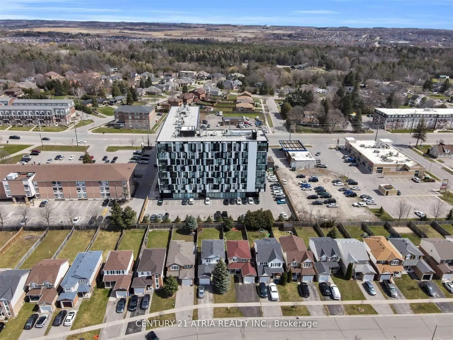 Photo 3 of Unit 723, 1900 Simcoe Street N, Oshawa, Samac — HOMEH