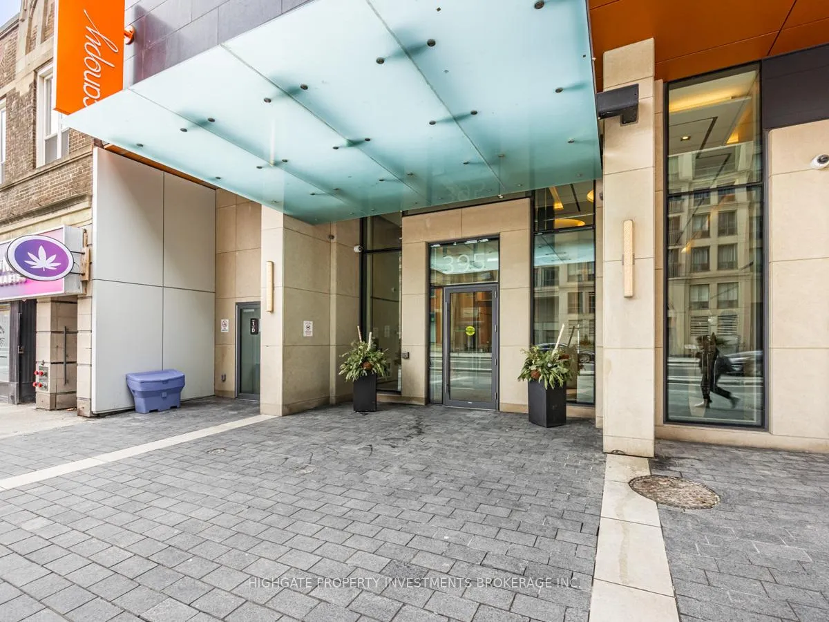 Front of Unit 2605, 395 Bloor Street E