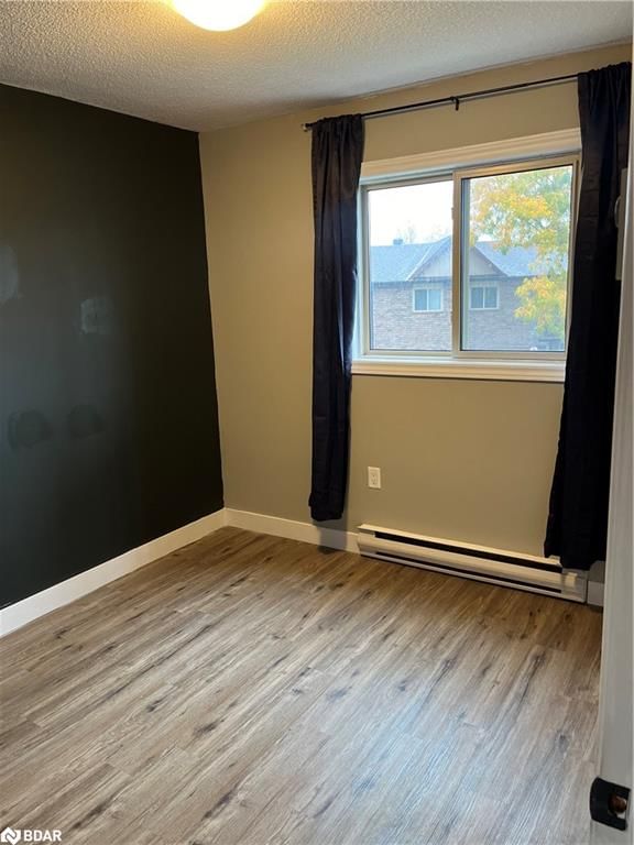 Photo 8 of Unit 8, 3 Sawmill Road, Barrie, Ardagh — HOMEH