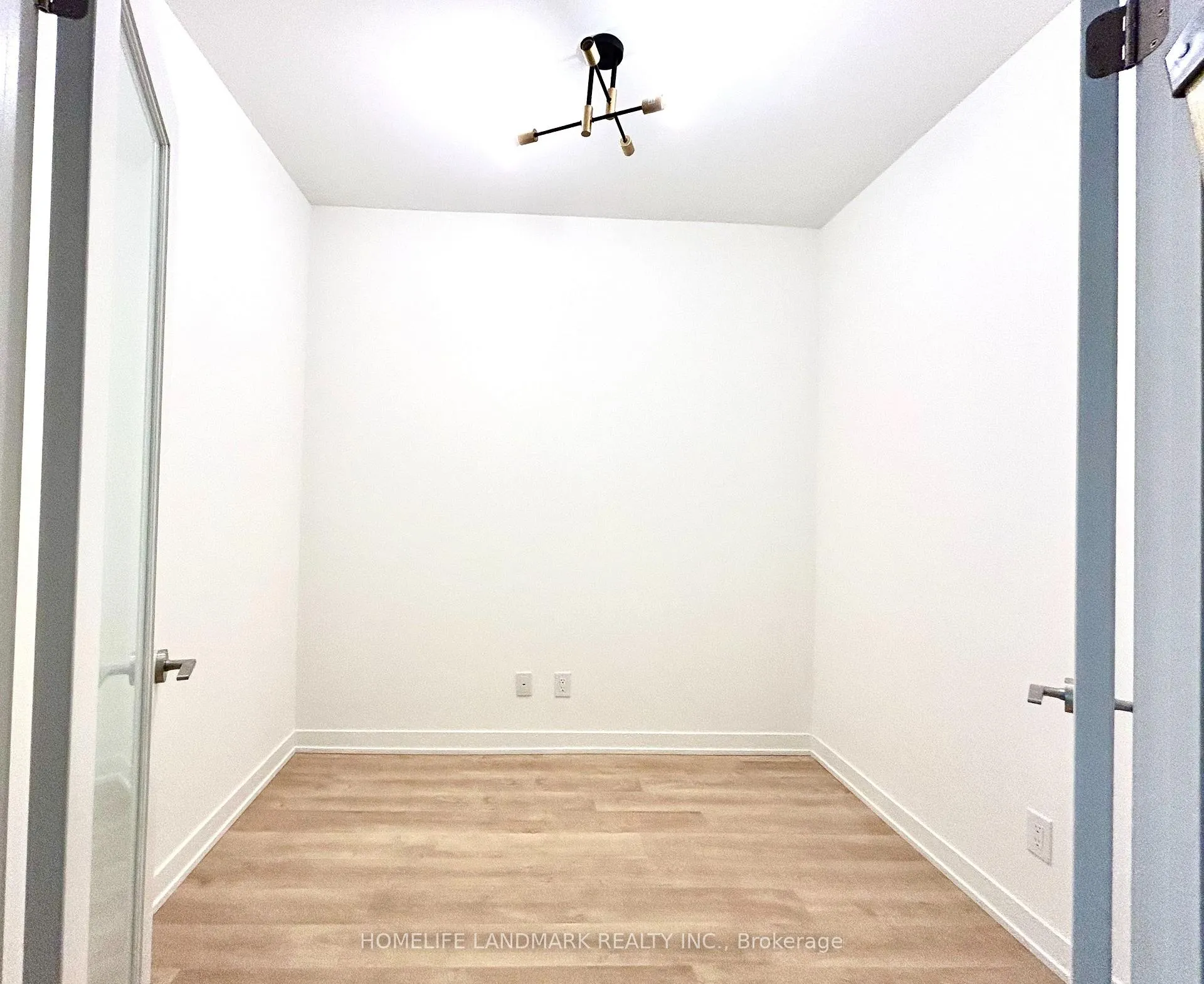 Photo 7 of Unit 619, 8119 Birchmount Road, Markham, Unionville — HOMEH